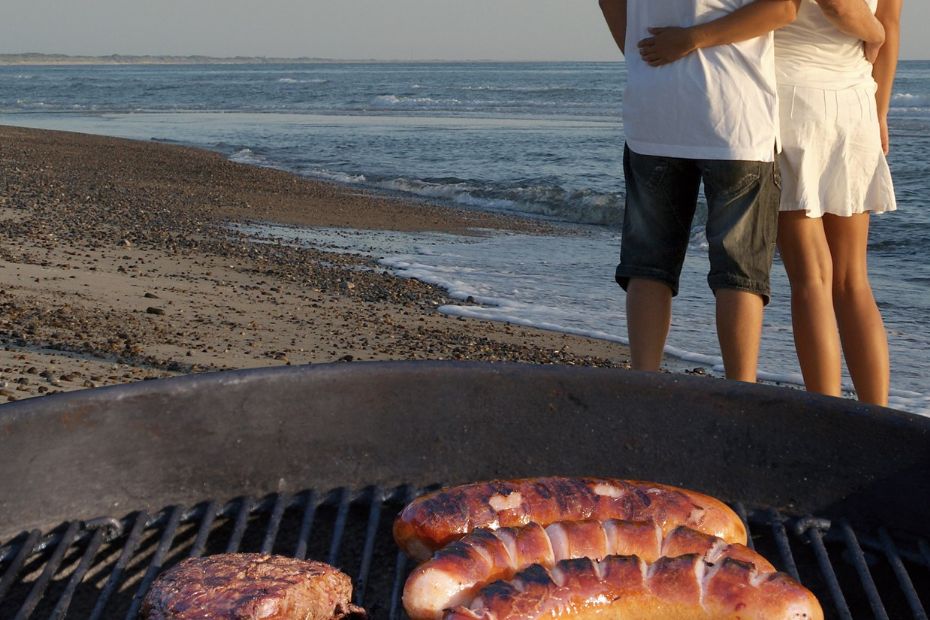 Sluk engangsgrillen korrekt og undg� brandskader