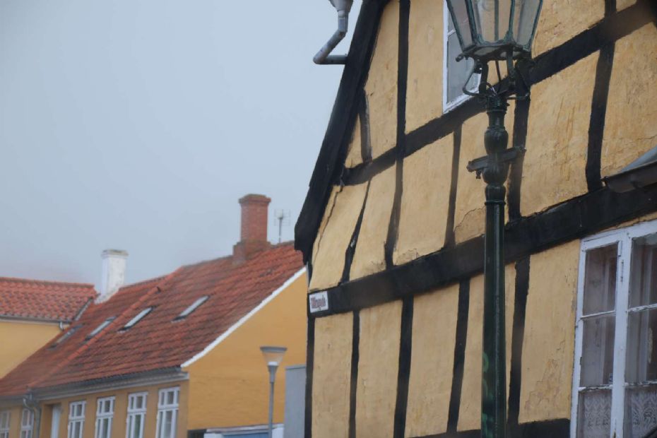 Melding om endnu en husgavl i fare i R�nne