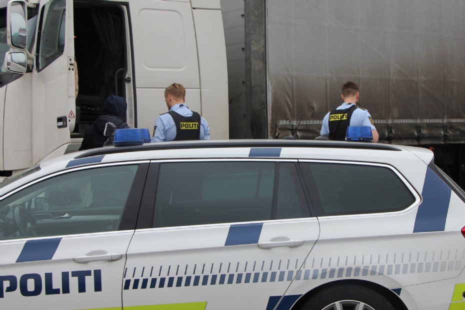 K�rte stor lastbil med promille t�t p� 2