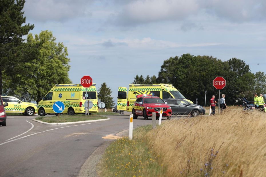 To biler i trafikuheld ved �stermarie