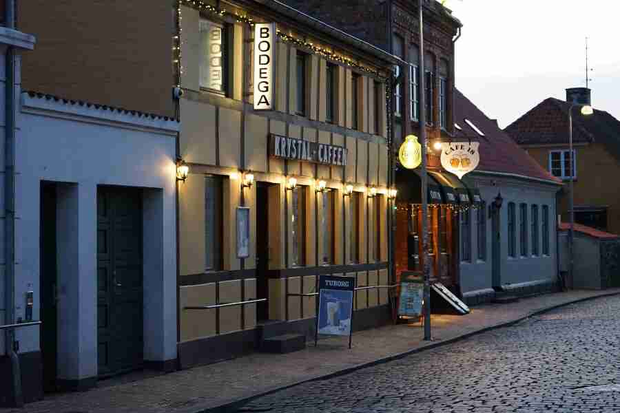 Kvinde slipper for straf efter slagsm�l