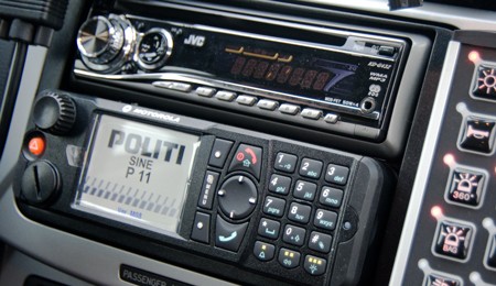 To biler mistede pladerne