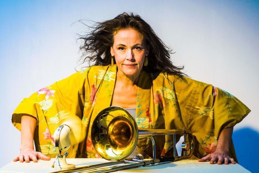 Lis Wessberg med lokal kvartet