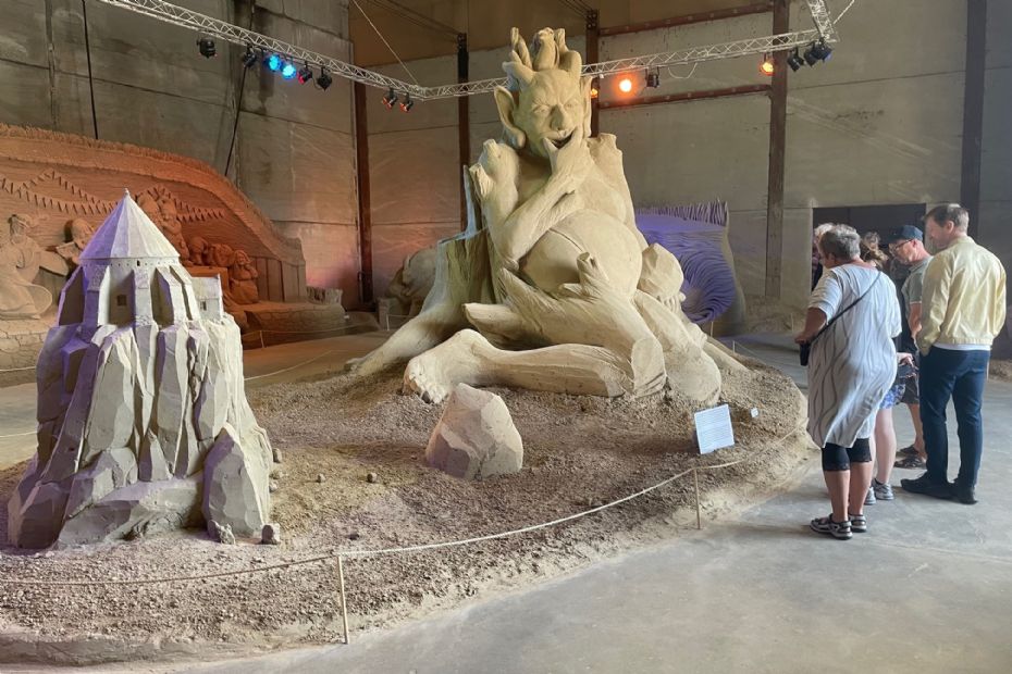 Skulpturpark forl�nger sit ophold p� Nex� Havn