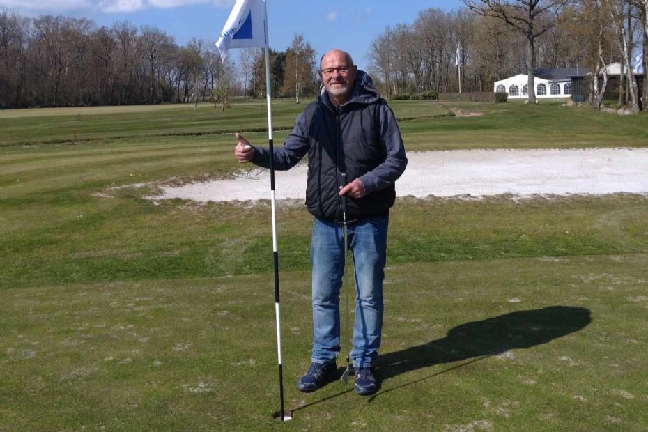 �rets f�rste hole in one i Robbedale