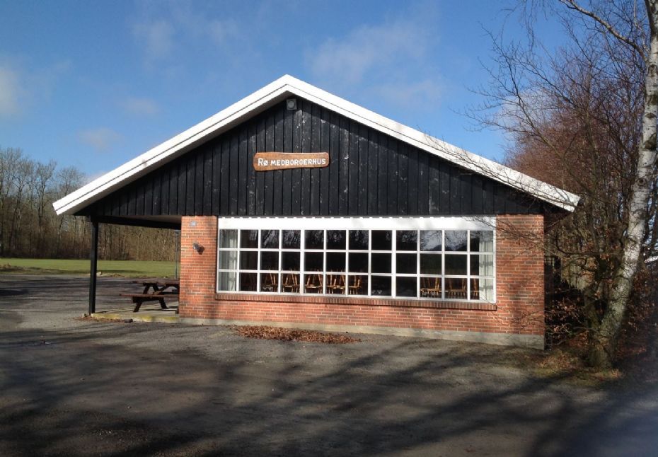 Medborgerhus skifter dele af tag