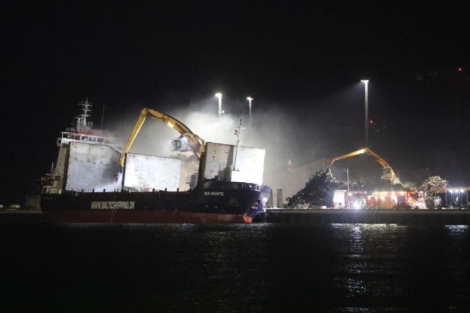M/S Hammershus forsinket af brand  i K�ge