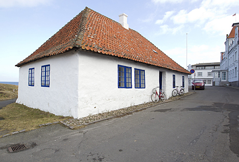 Bogudsalg og kunst i Sandvig Bogby