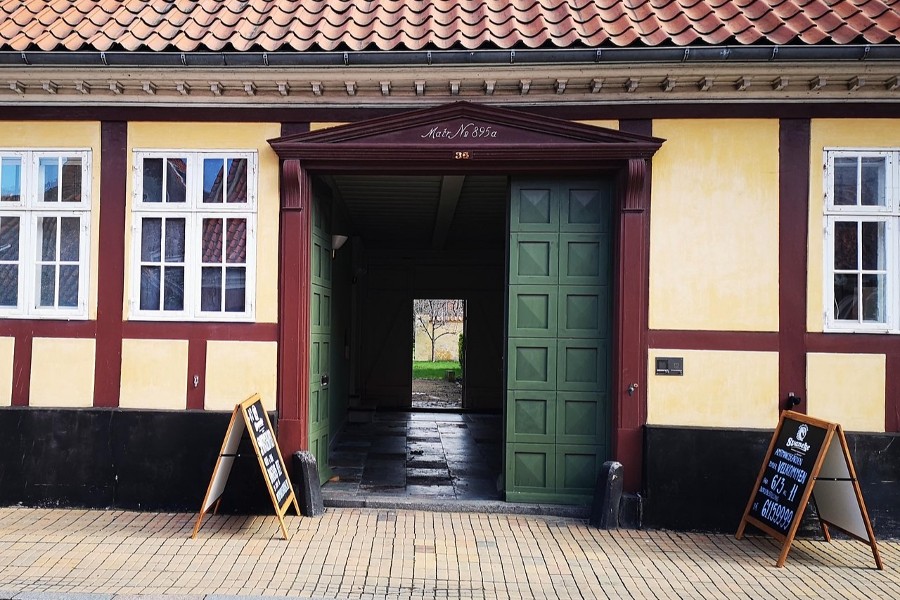 Underskud hos Amtmandsg�rden