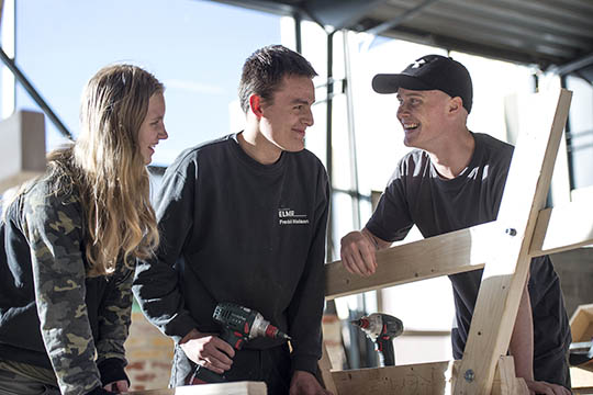 Uddannelse og erhverv skal h�nge bedre sammen