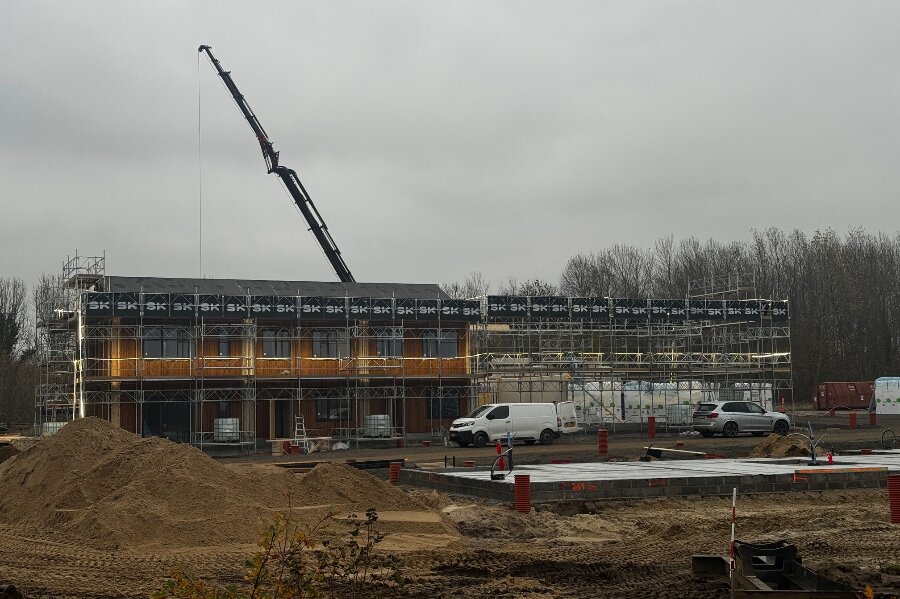 Byggeriet af 96 nye boliger er i gang i R�nne Syd