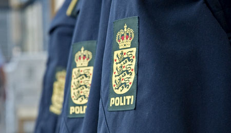 27-�rig anklaget for at have hash og v�ben