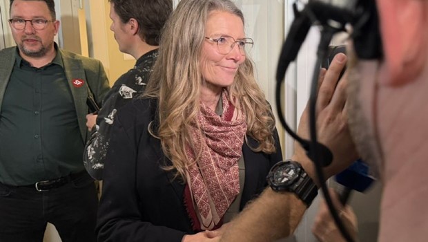 S�ndag 14-12-25 - 16:57 Anne Thomas med h�rdt udfald mod Dansk Folkeparti