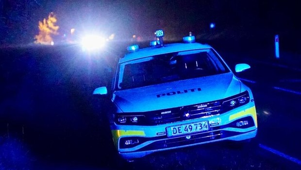 Mandag 22-12-25 - 09:59 Bil efterladt efter f�rdselsuheld i R�nne