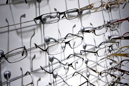 Brillehuzet i Nex� med mindre overskud