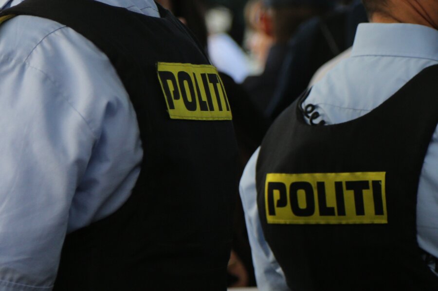 To unge mænd sigtet for besiddelse af kokain