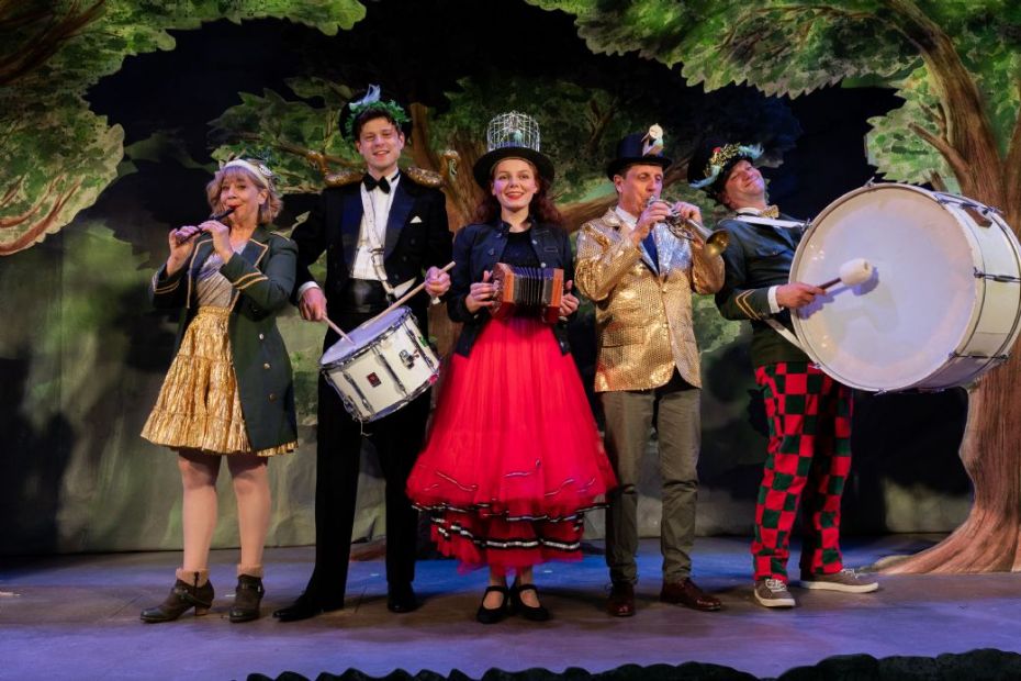 Bornholms Sommerrevy k�ret til �rets Revy 2025