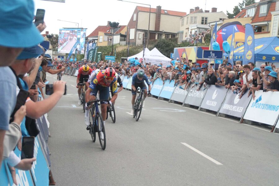 Mads Pedersen spurtede sig til sejr