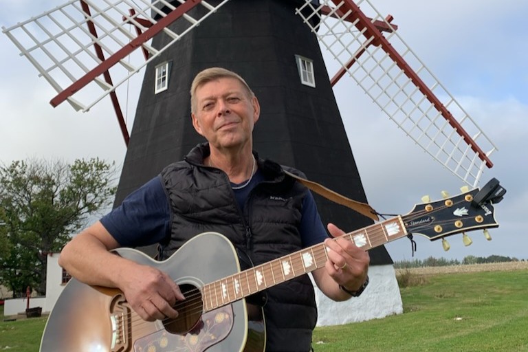 Sangaften med Bjarne Kure hos Kr�ftens Bek�mpelse