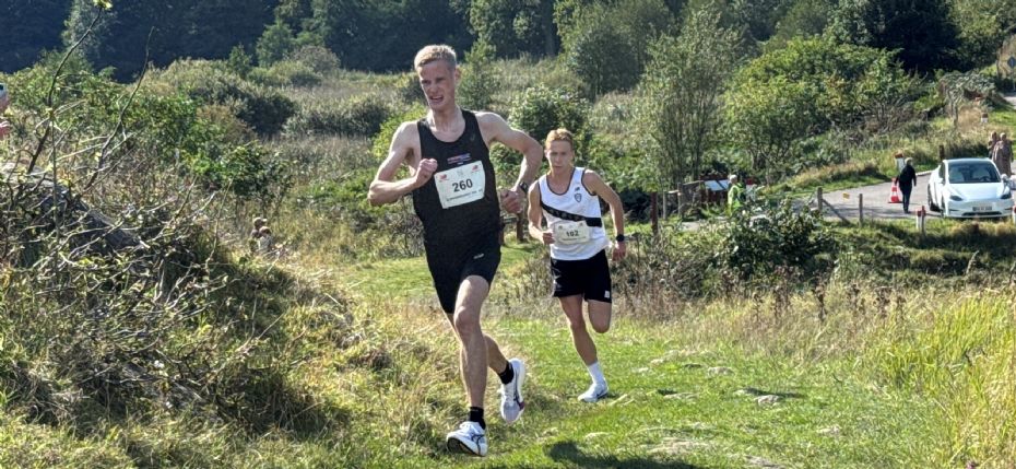 Alex Mogensen triumferede i t�t opl�b