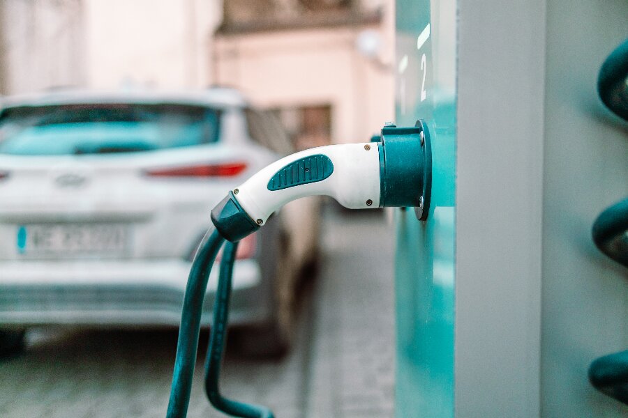 Bornholm skal have flere elbiler p� vejene