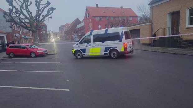 S�ndag 18-1-26 - 10:59 Tre m�nd anholdt efter trusler mod mand i R�nne