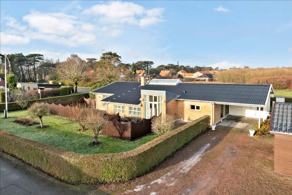 Velbygget �tplansvilla i R�nne Syd