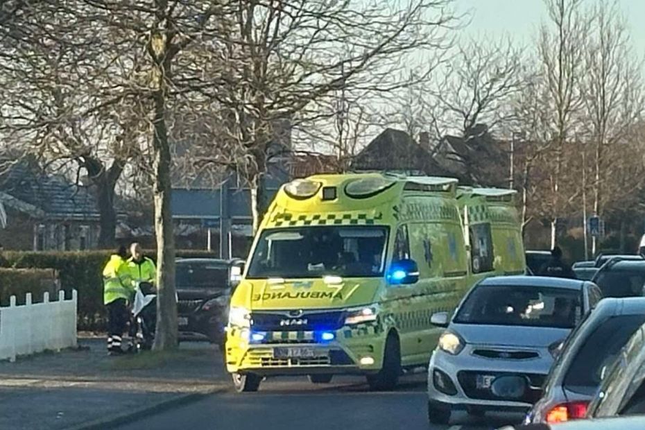 To biler involveret i f�rdselsuheld i R�nne