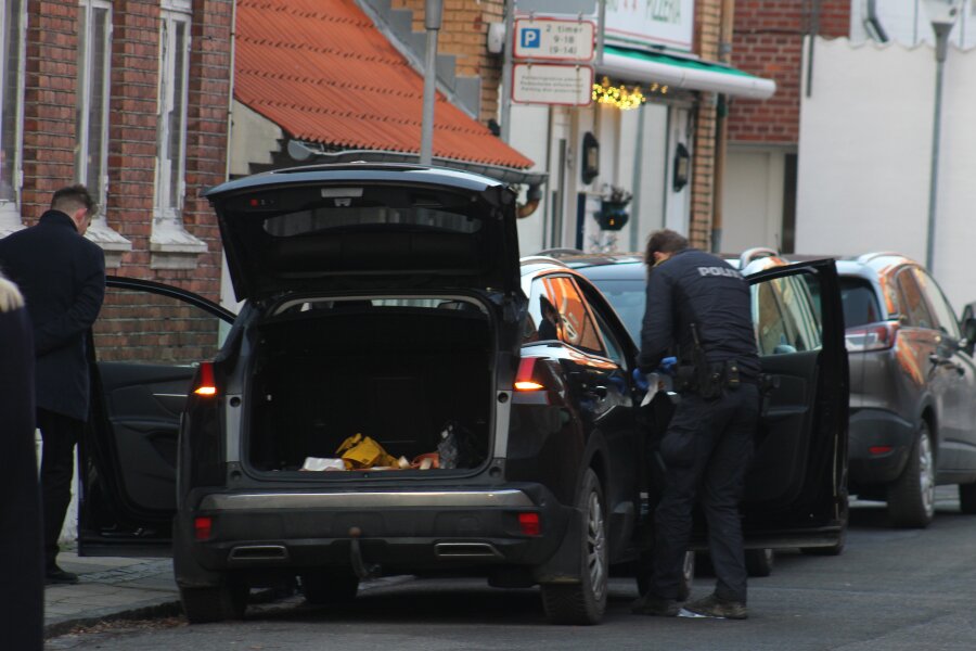 Fors�g p� tyveri fra biler i R�nne