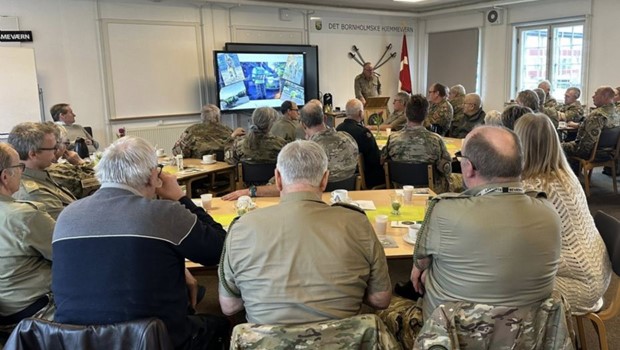 L�rdag 24-1-26 - 23:14 Politikompagni brugt f�rre gange � men i flere timer