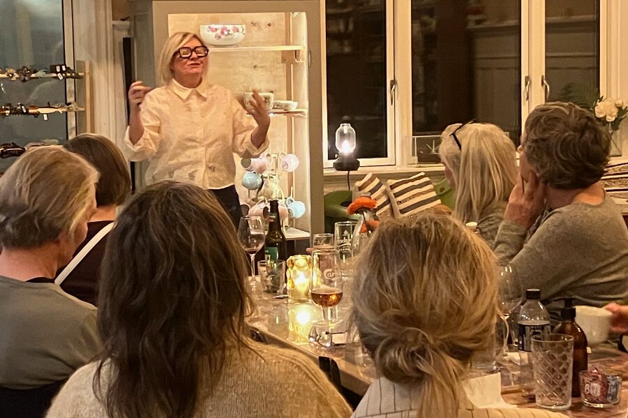 Forfatteraften samlede publikum i Sandvig