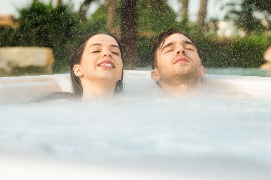 Vinterbad p� terrassen - luksus i kulden