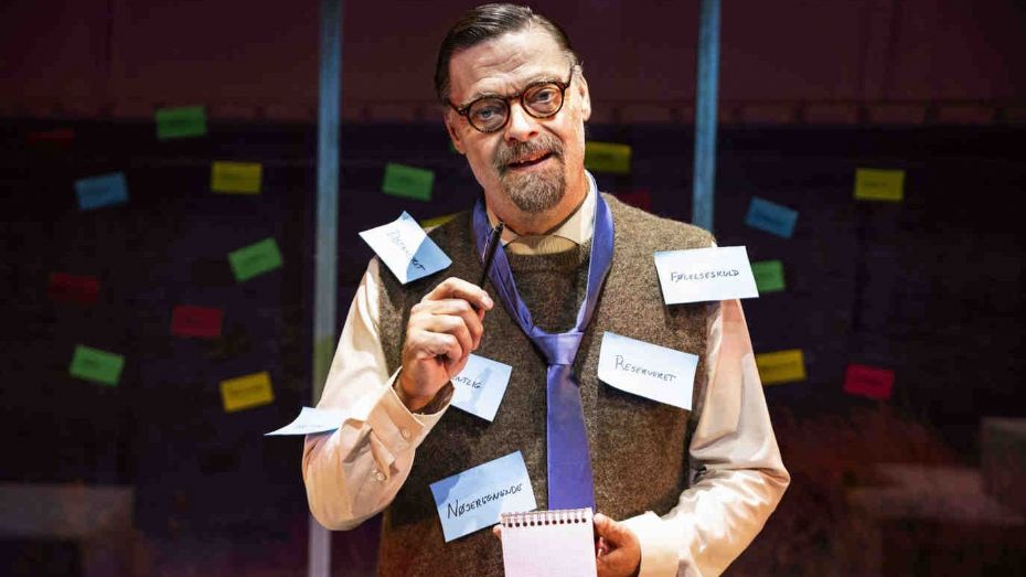 Omgivet af idioter p� R�nne Theater