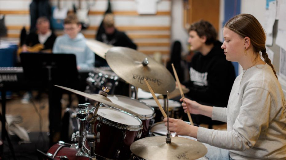 Unge skal skabe deres egen musik p� MusikCamp
