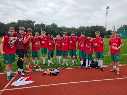 Elite Bornholm rejste sig med sejr i topkamp
