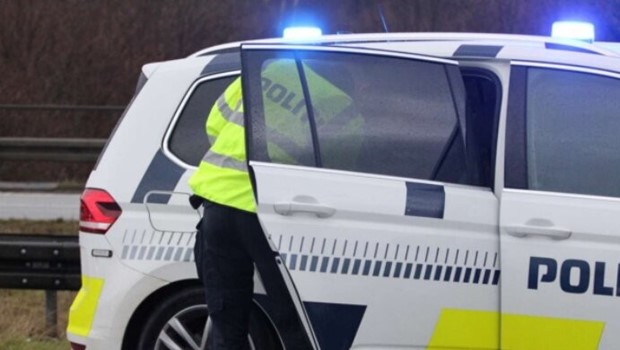 S�ndag 15-2-26 - 07:37 Kvinde sigtet for k�rsel med promille over 2