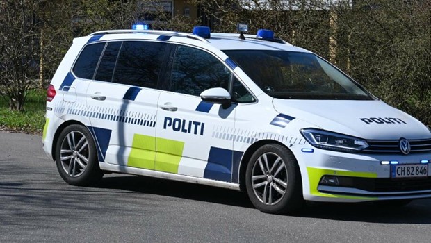 Fredag 27-2-26 - 10:11 20-�rig anholdt for indbrud p� �stre Skole