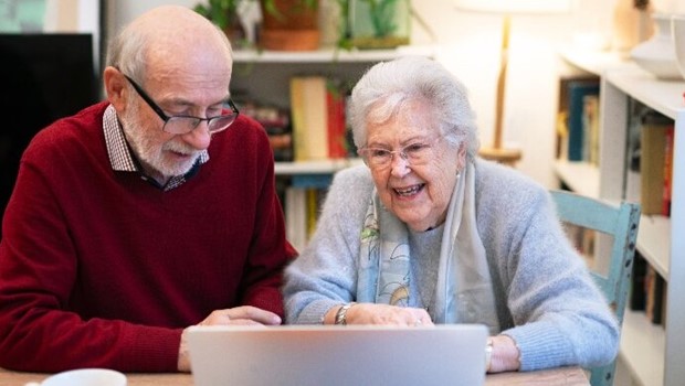 Onsdag 18-3-26 - 00:29 �ldrer�d bekymret for digital udvikling