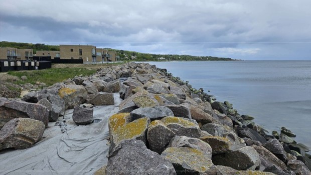 Torsdag 19-3-26 - 14:31 Ny b�lgev�g skal sikre omr�de ved Tejn Havn