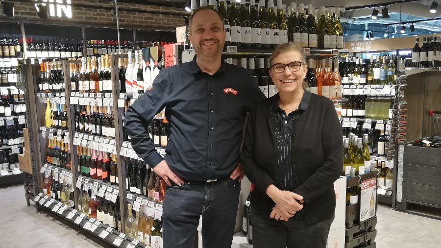 Generationsskifte hos Meny R�nne markeres med festlighed