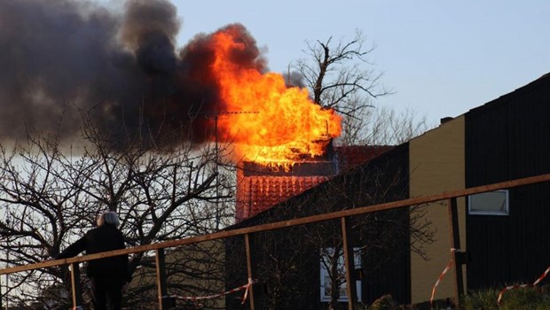 Mandag 13-4-26 - 11:29 Politiet unders�ger brand i historisk bygning i R�nne