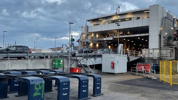 Mandag 27-4-26 - 13:55 F�rgeudbud ramt af politisk forsinkelse