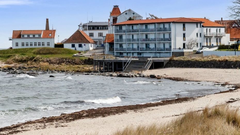 Skader p� platform i Sandvig v�rre end forventet