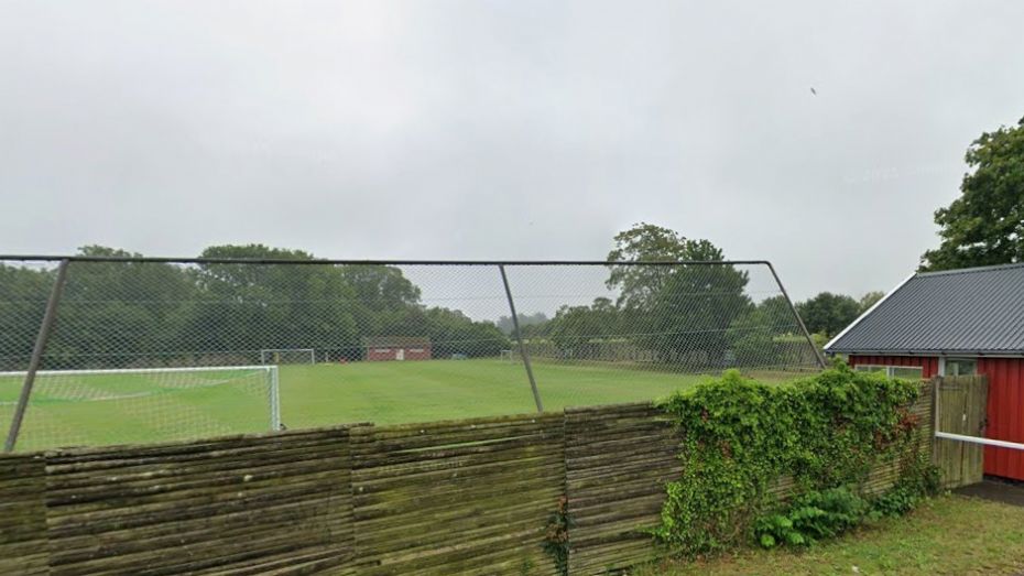 Svaneke IK vil selv passe kommunale fodboldbaner