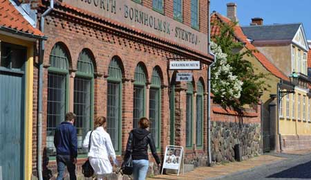 Over 27.000 bes�g p� Hjorths Fabrik