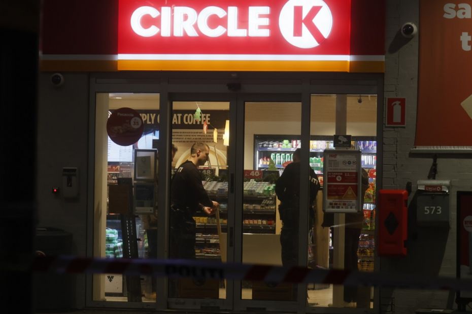 Mand anholdt efter uro ved tankstation