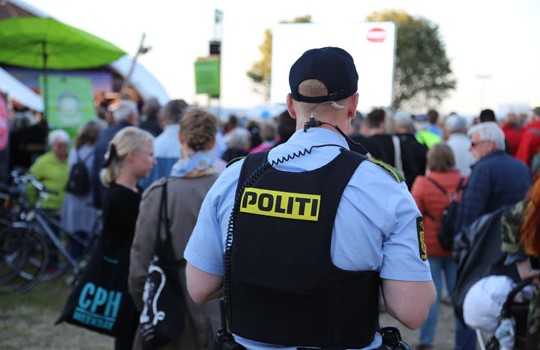 Onsdag 15-7-26 - 16:11 Corona-aflysningen afsl�rede Folkem�dets v�rdi