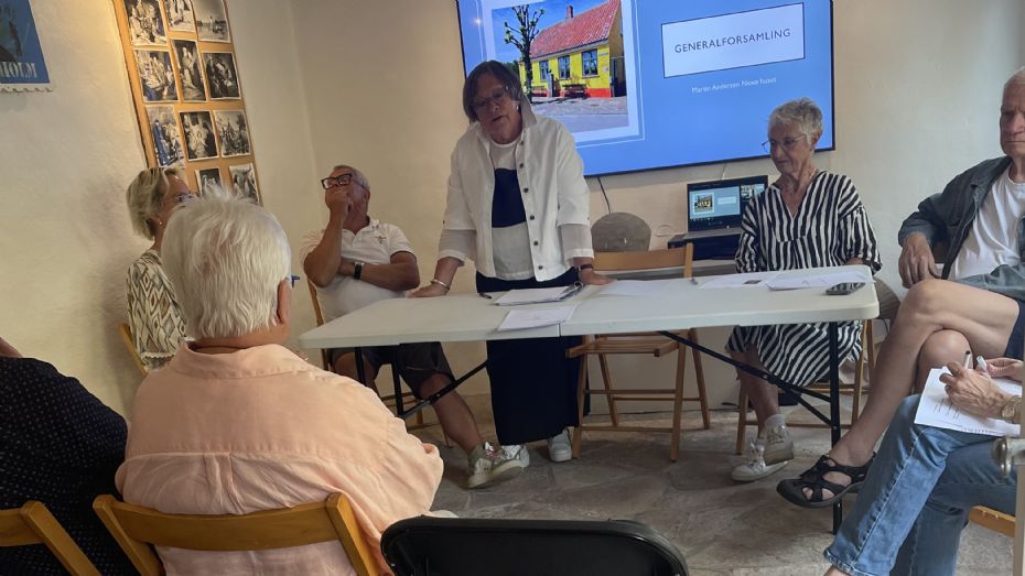Foredrag fylder Mindestuerne til bristepunktet