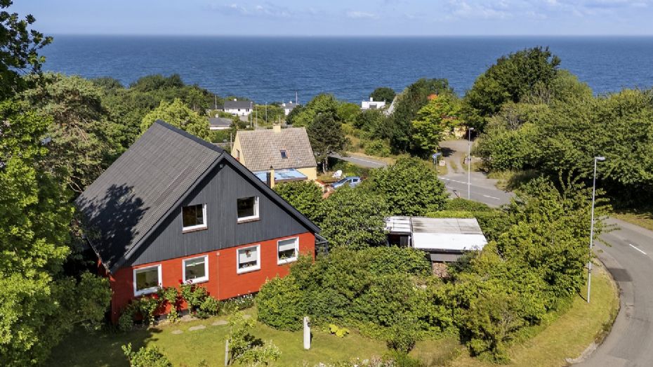 Villa med havudsigt og god plads i Vang