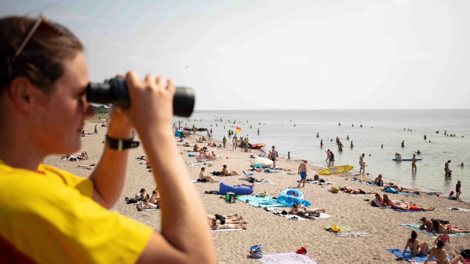 Livreddere reddede dreng ud for Balka Strand